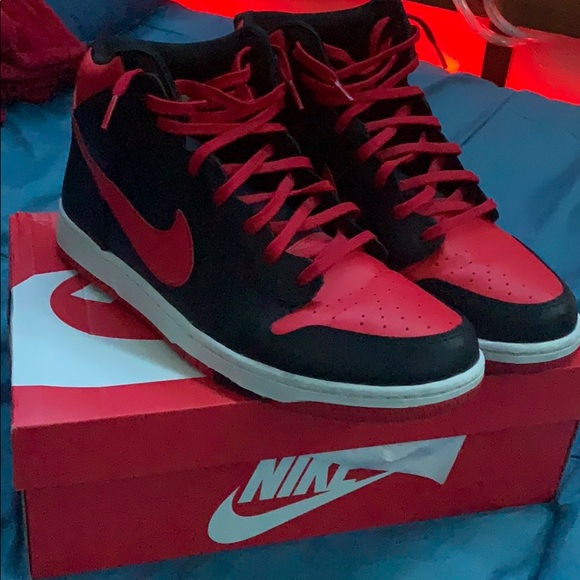 Nike Dunk CMFT ‘Black Varsity Red’ main image 6